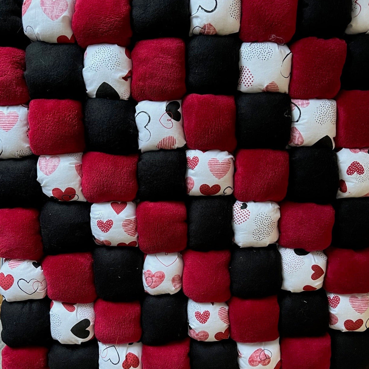 TAPIBOOL coeur rouge et noir - Collection St Felix