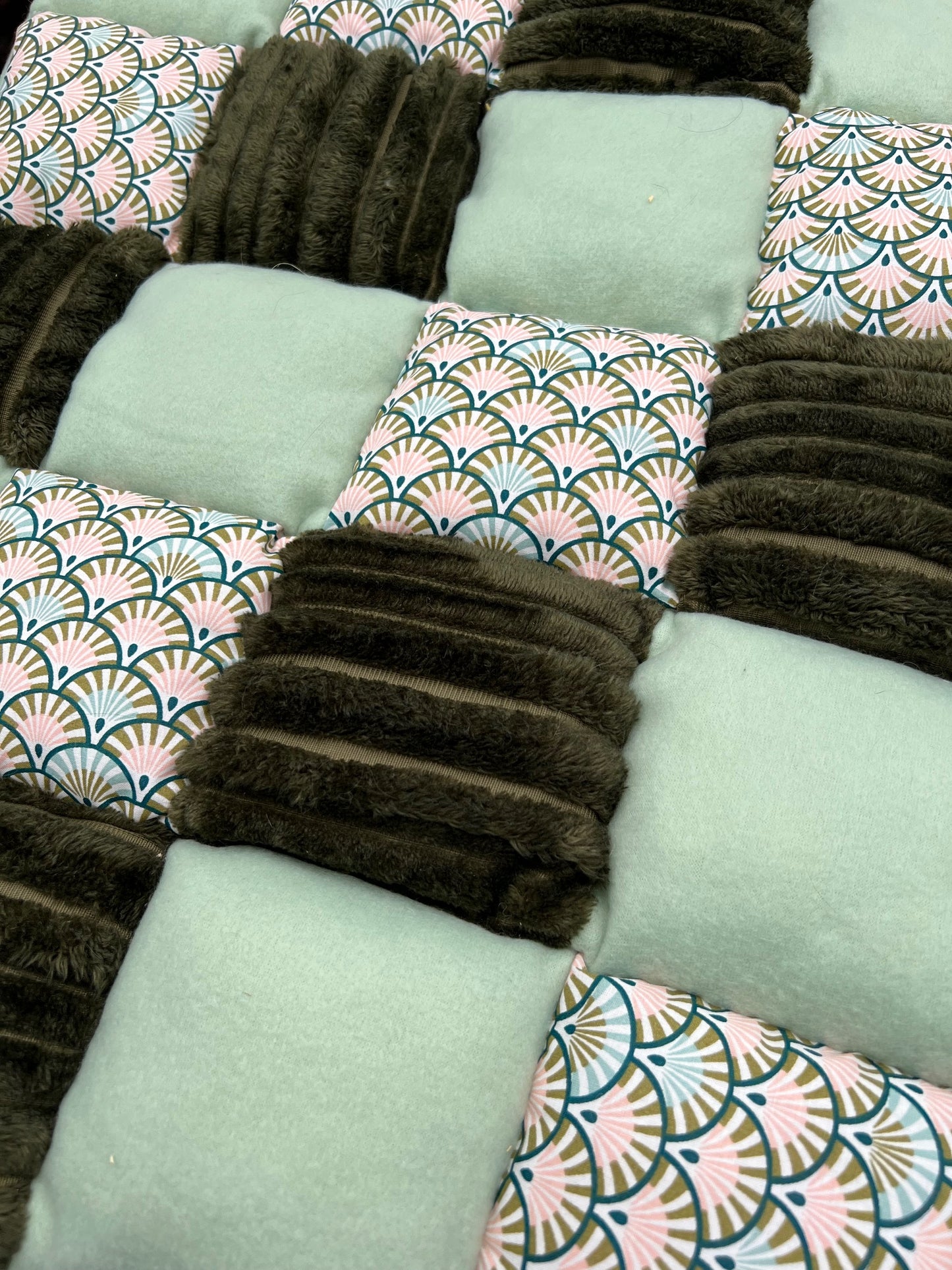 TAPIPUFF 50 X 70 cm Shell vert diagonal