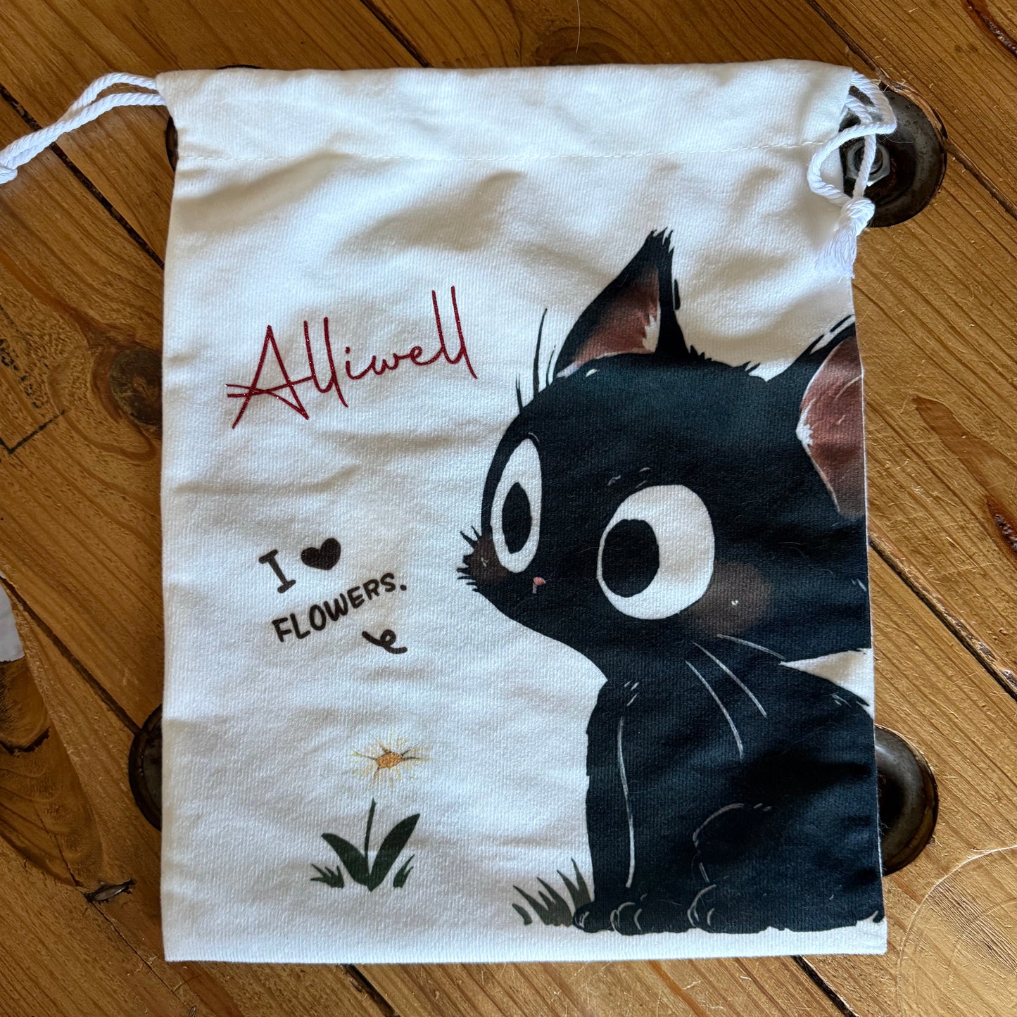 POCHON CHATON PERSONALISE - Le rangement tout doux pour les trésors de votre êtit compagnon