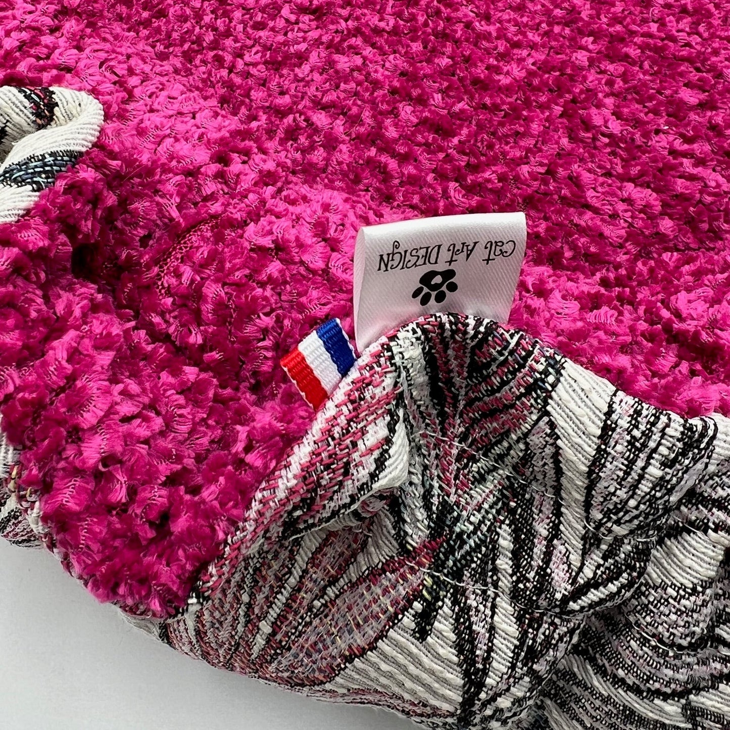 ROSALI Fuchsia leaf jacquard cushion