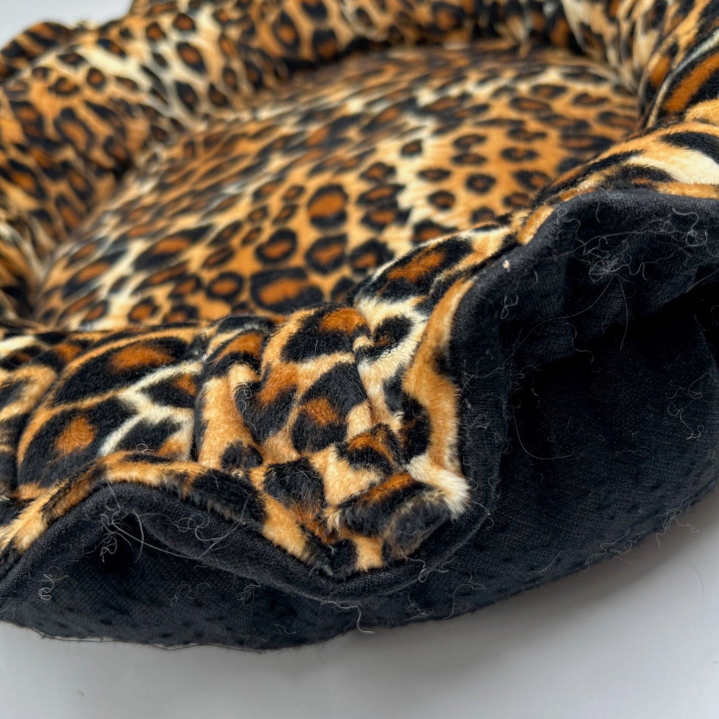 ROSALI Leopard velvet cushion