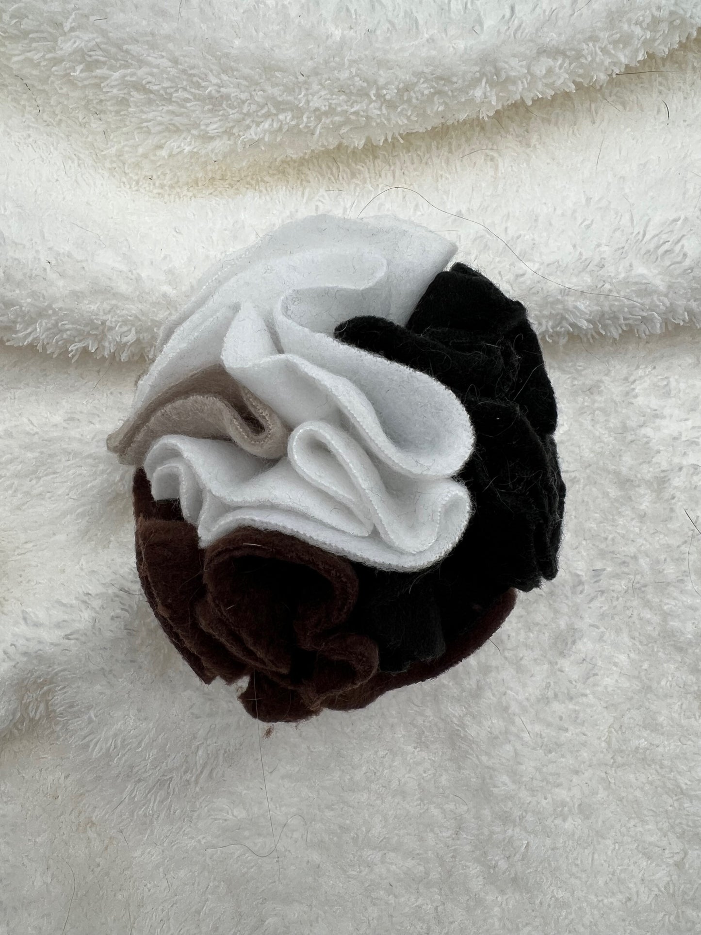 SNUFFLE CAT - Balle interactive en tissu polaire 10 cm