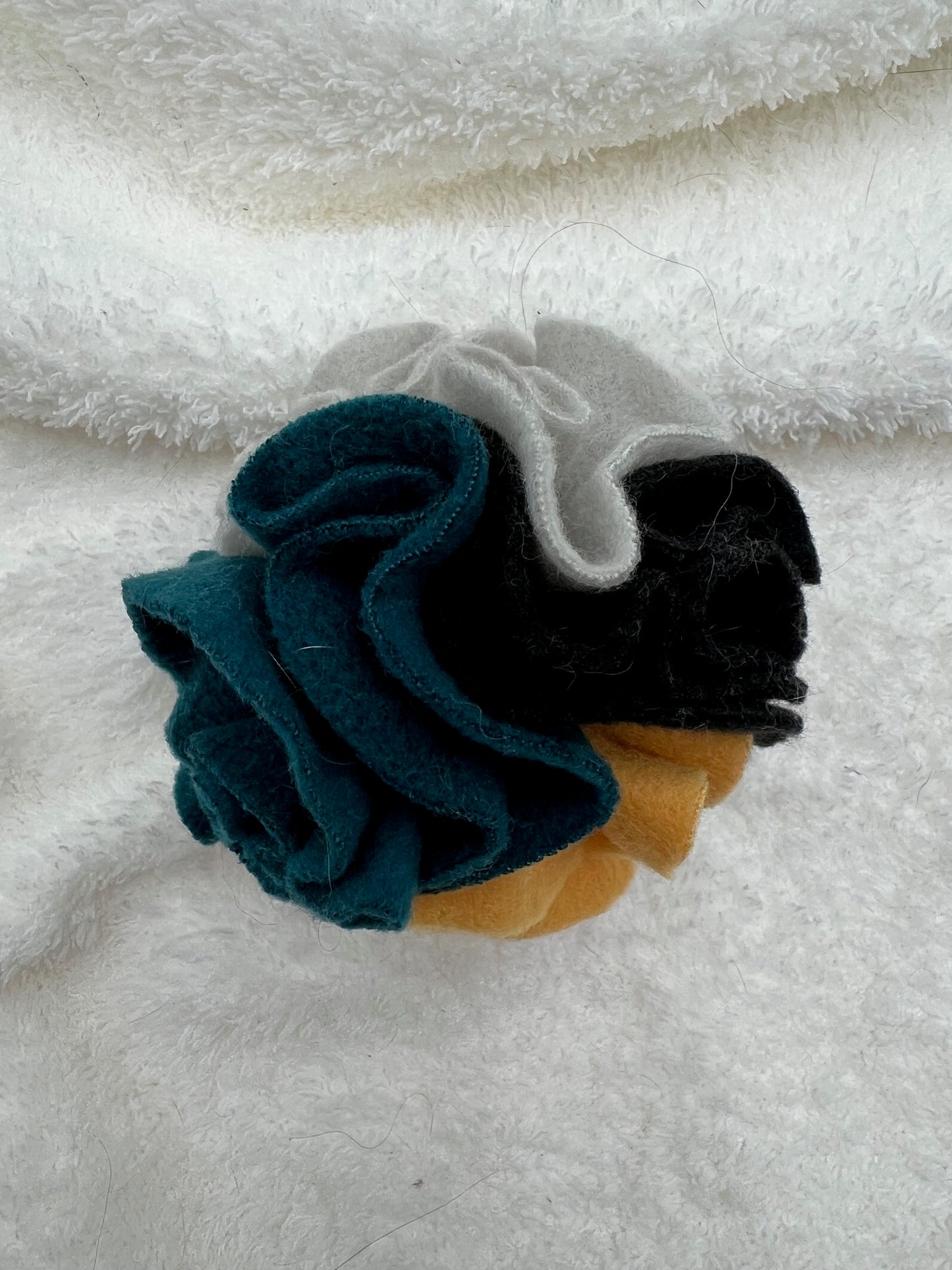 SNUFFLE CAT - Balle interactive en tissu polaire 10 cm