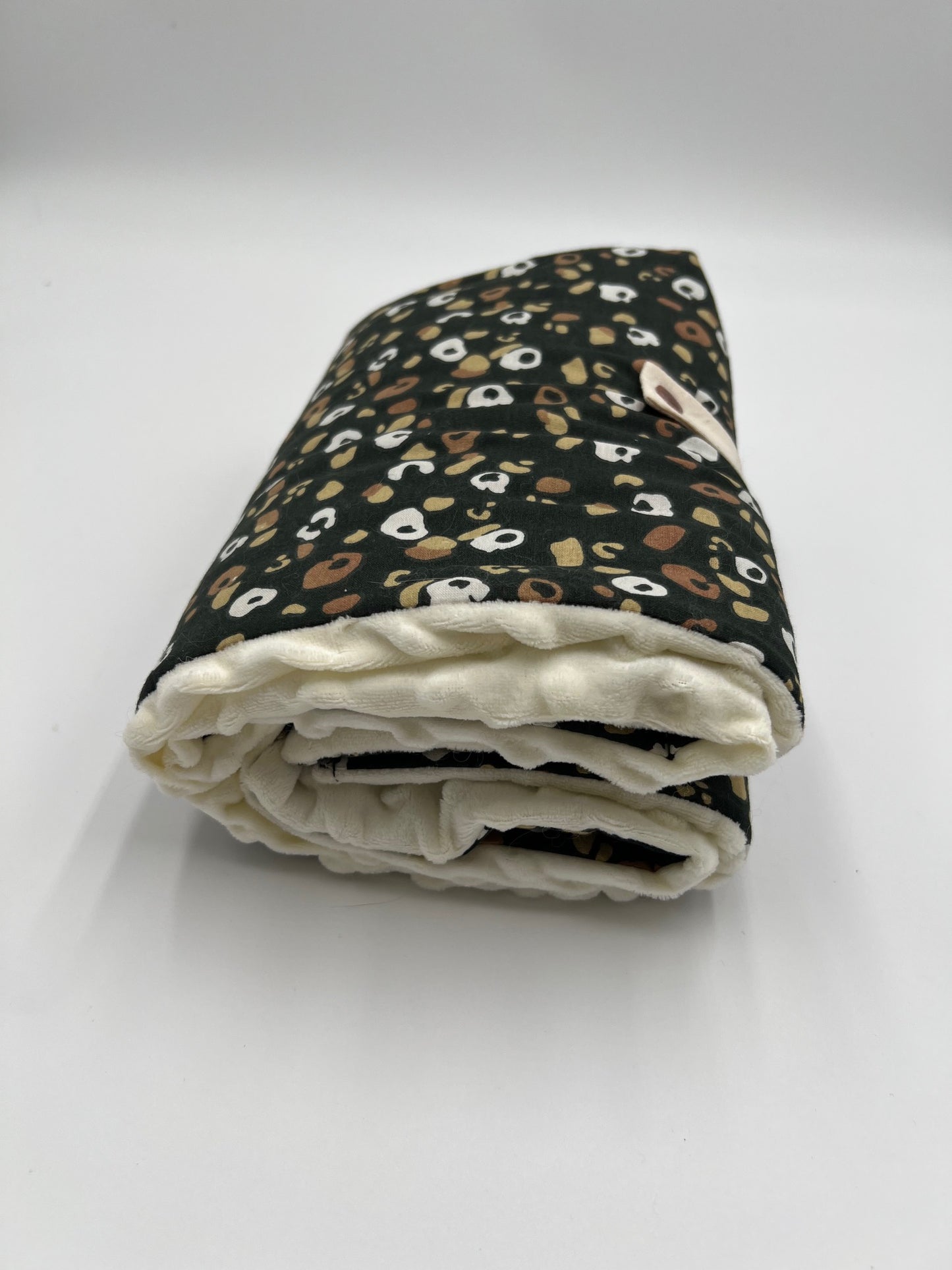 TAPICHA NOMADE Léopard vert