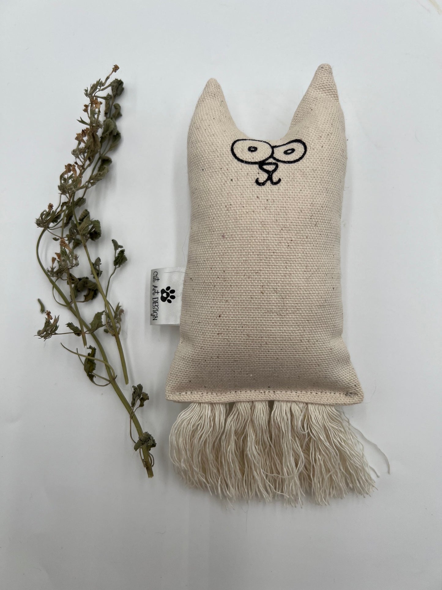 TIMINOU - Petit chat malin à l'herbe à chat lin écru