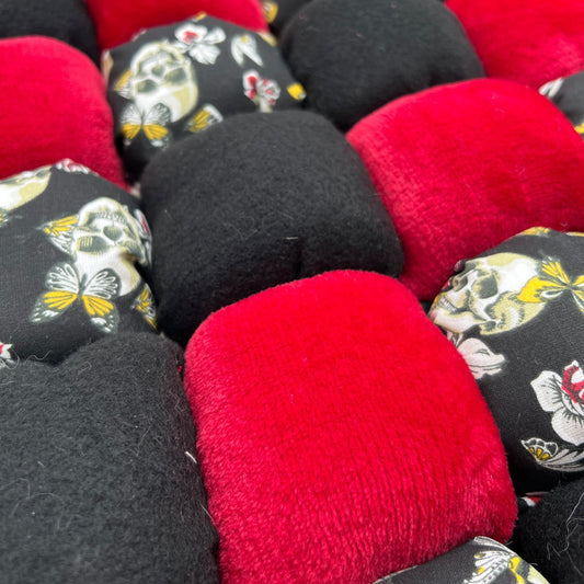TAPIBOOL RM Skull rouge - Collection Raven & Bones